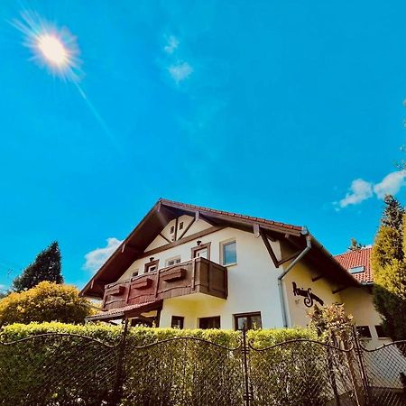 Sommer Panzio Balatonföldvár Esterno foto